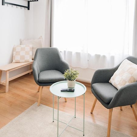 7 Nights Apartments Dominikanske N. Brno Bagian luar foto