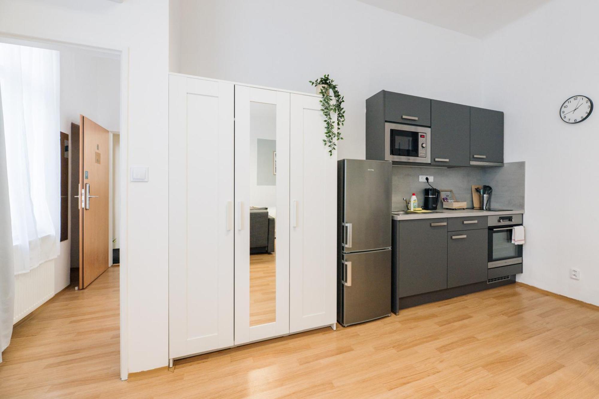 7 Nights Apartments Dominikanske N. Brno Bagian luar foto