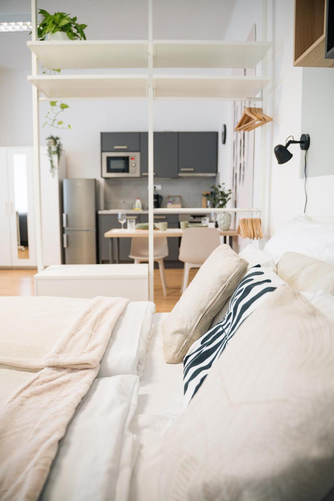 7 Nights Apartments Dominikanske N. Brno Bagian luar foto