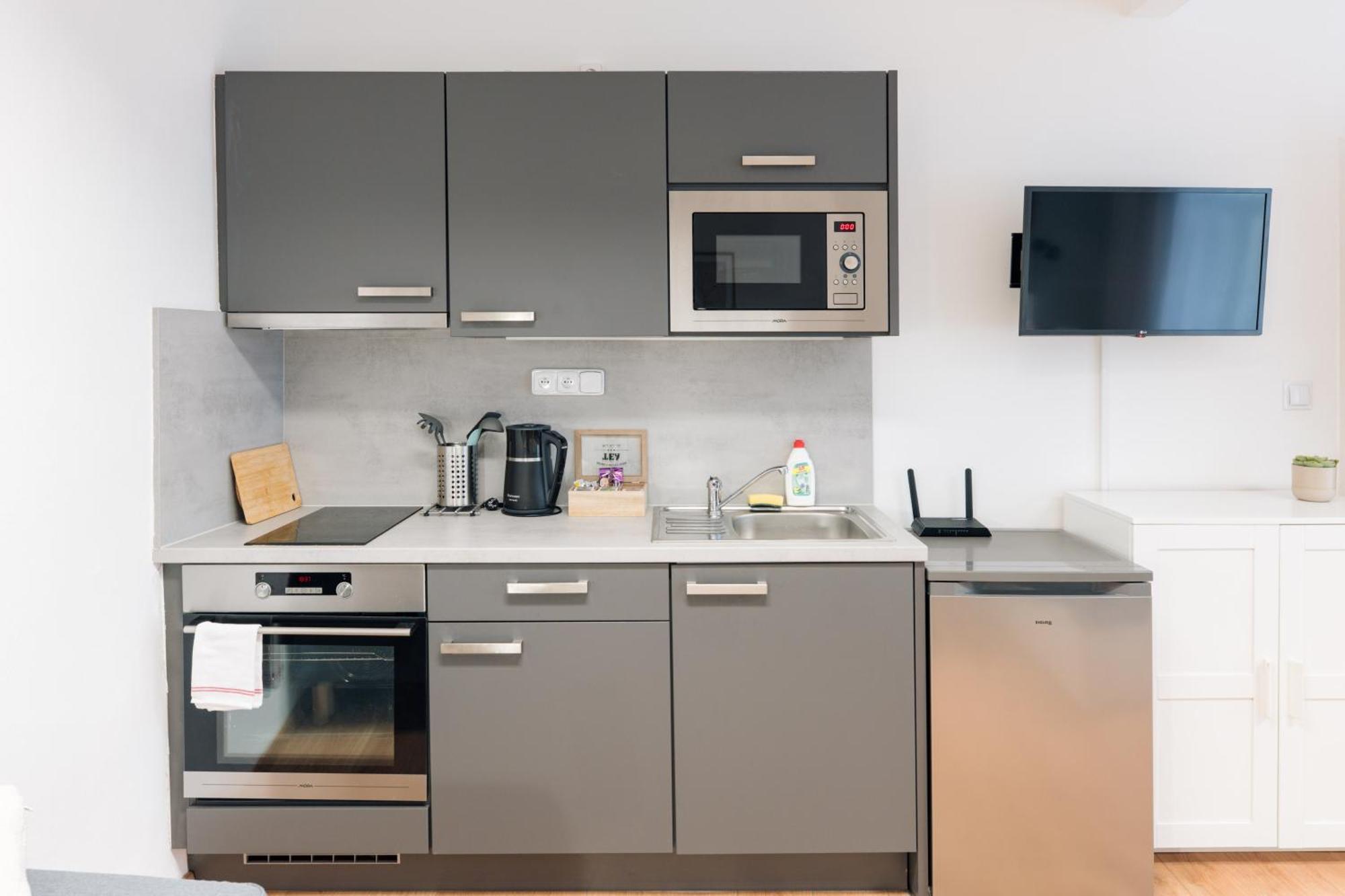 7 Nights Apartments Dominikanske N. Brno Bagian luar foto