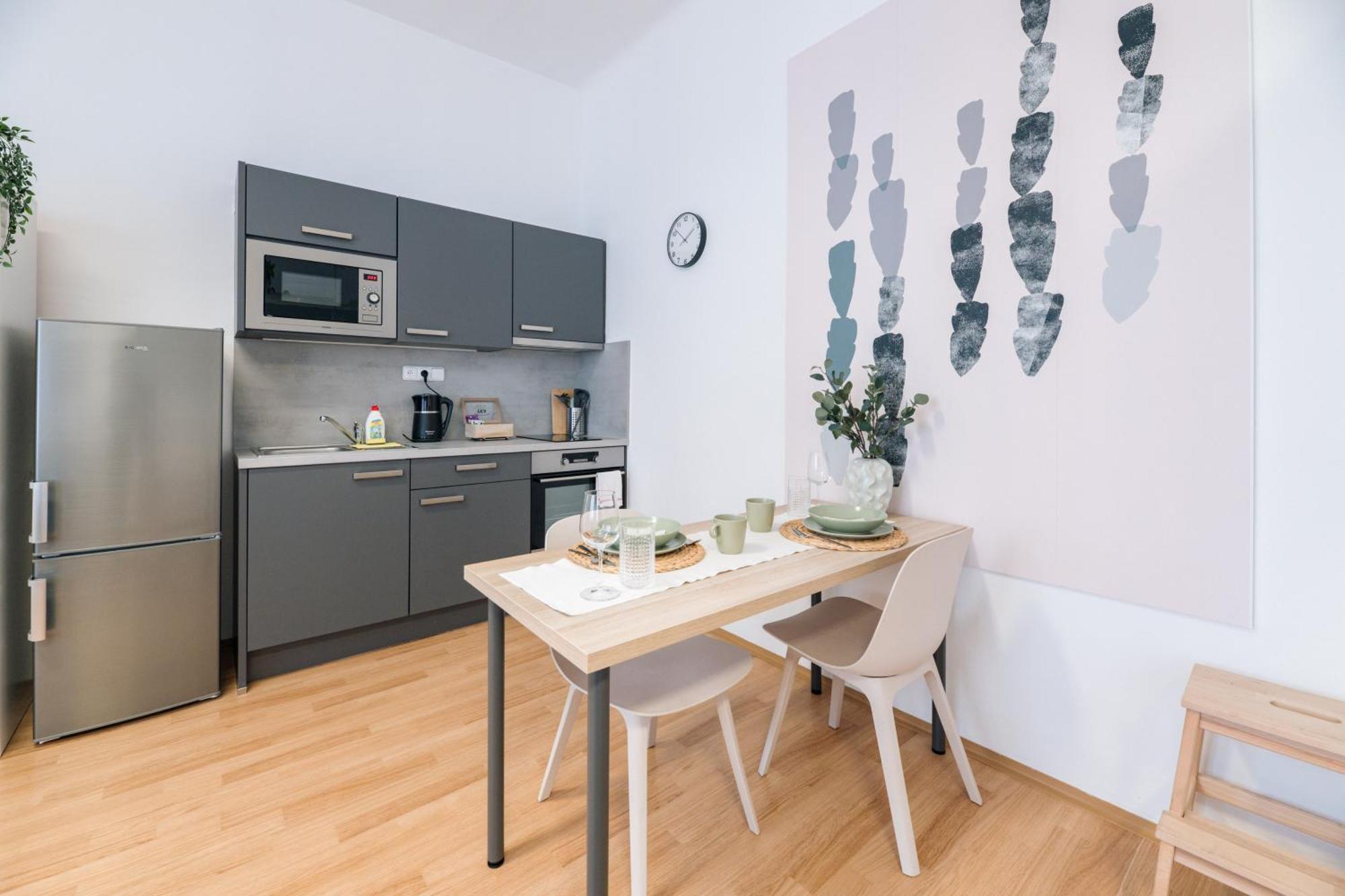 7 Nights Apartments Dominikanske N. Brno Bagian luar foto